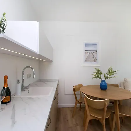 Like Apartment